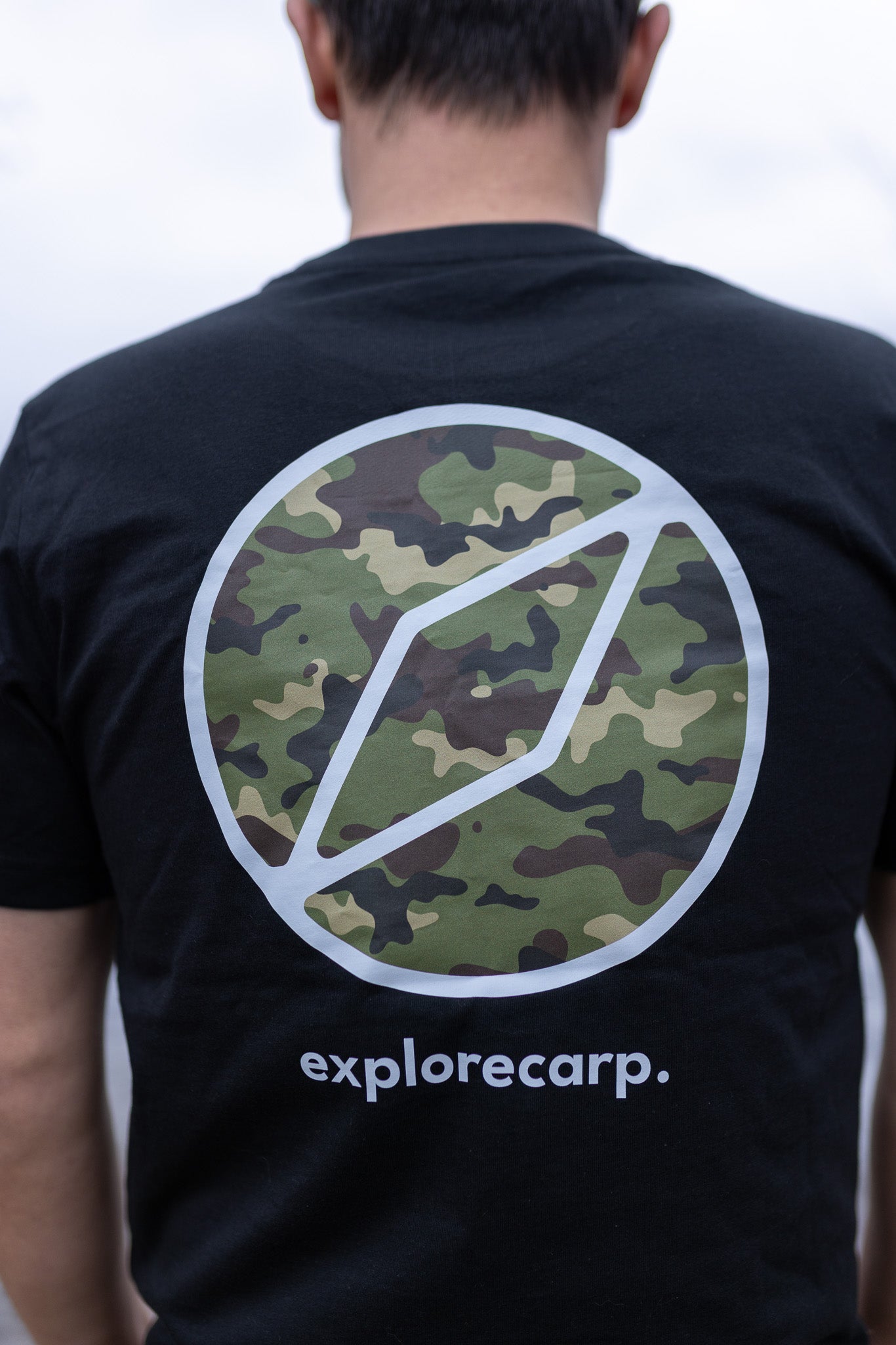 Explore Carp Camo T-Shirt grau & schwarz RESTBESTAND